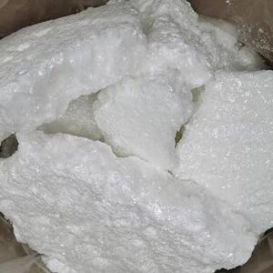Chunks boric acid
